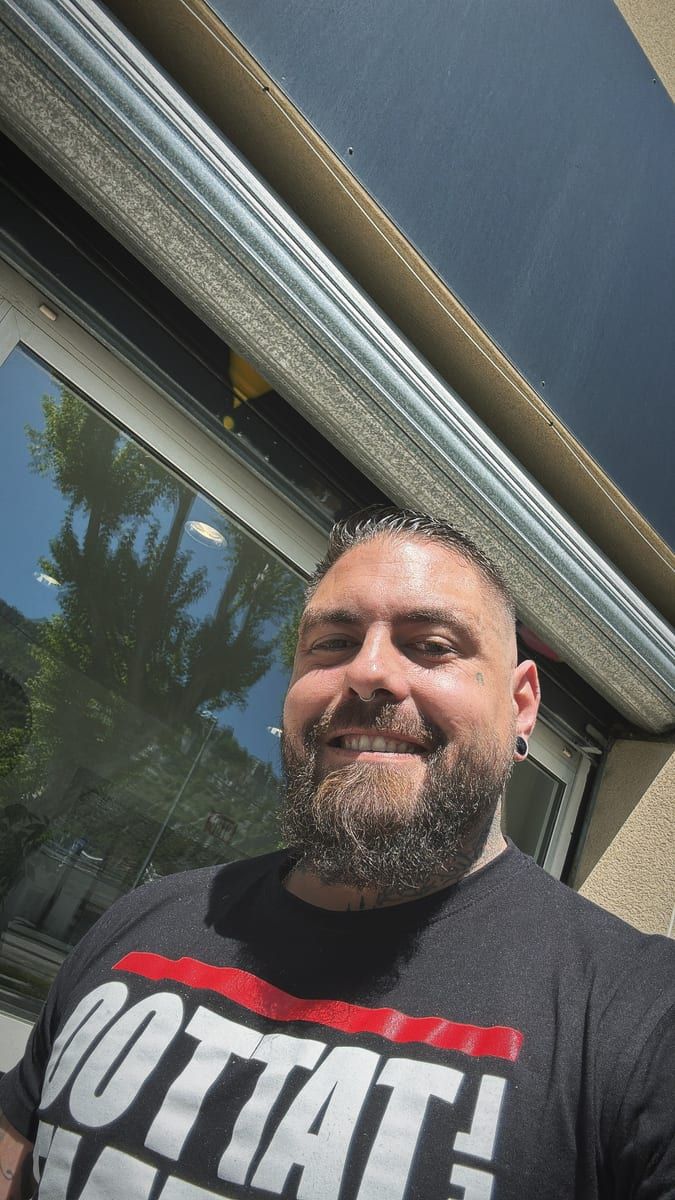 Profil von Djulian